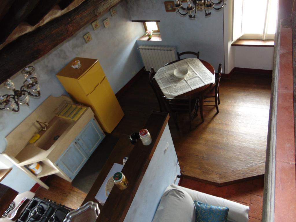 Domus Ghibellinae- Fonte Di San Benedetto Apartman Cortona Szoba fotó