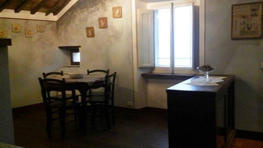 Domus Ghibellinae- Fonte Di San Benedetto Apartman Cortona Szoba fotó